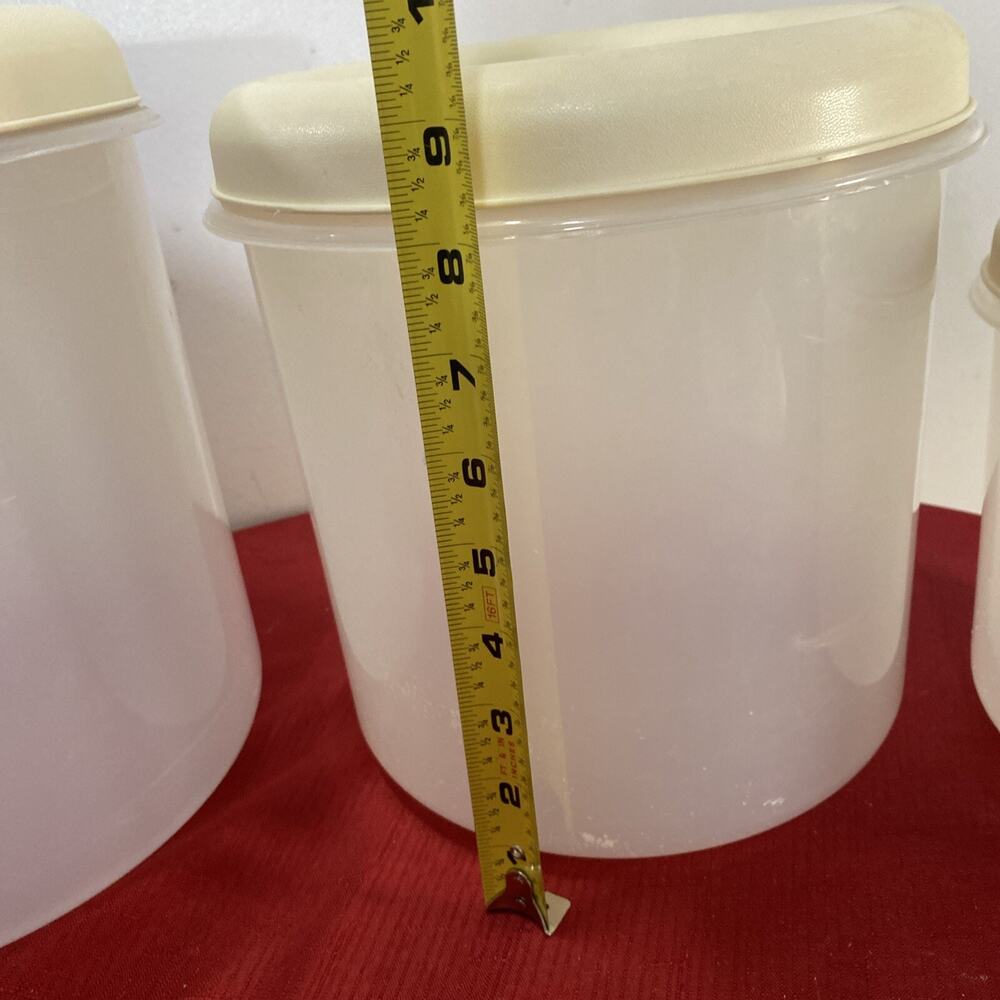 3- Nesting Pioneer Round Storage Containers Opaque w/Almond Lid 8,9,10” - Picture 7 of 15